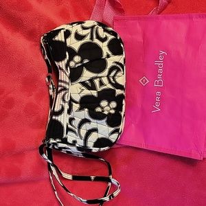 Gently Used and Cleaned Vera Bradley Fannie Bag. Night & Day Pattern